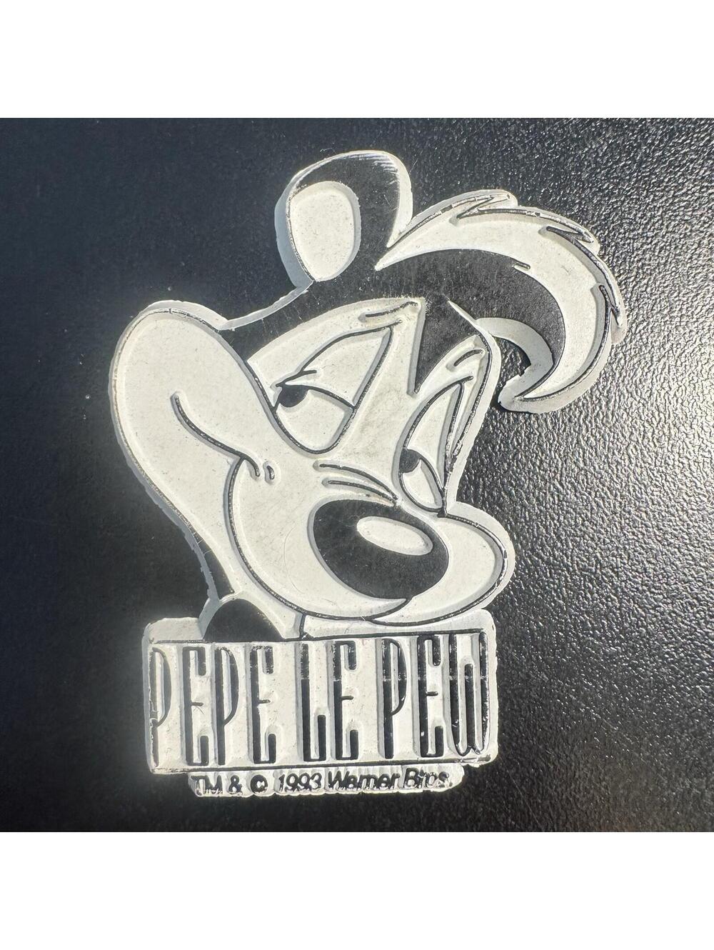 PEPE LE PEW Vtg LOONEY TUNES RUBBER FRIDGE MAGNET Standings Board Bugs Bunny